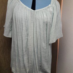 Torrid Plus 3 Light Green Raglan Sleeve Top